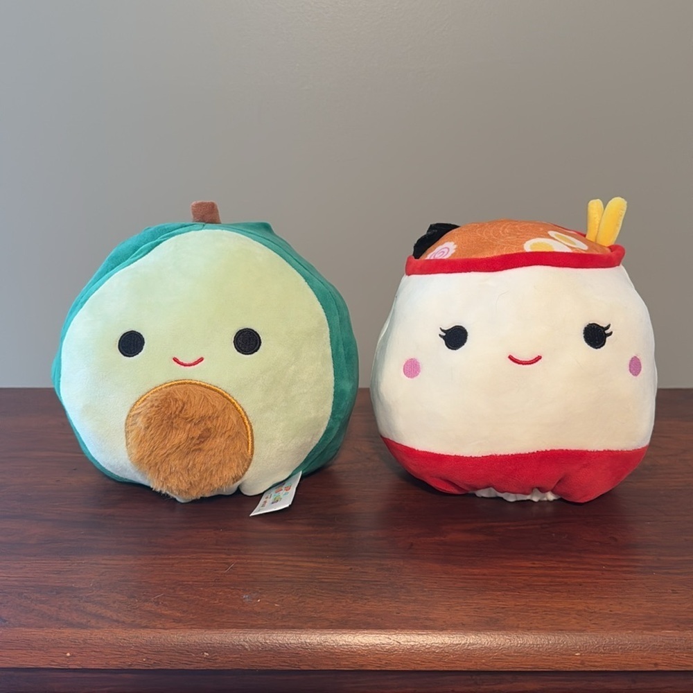 Squishmallows Flip A Mallows bundle of 2 - sushi and avocado